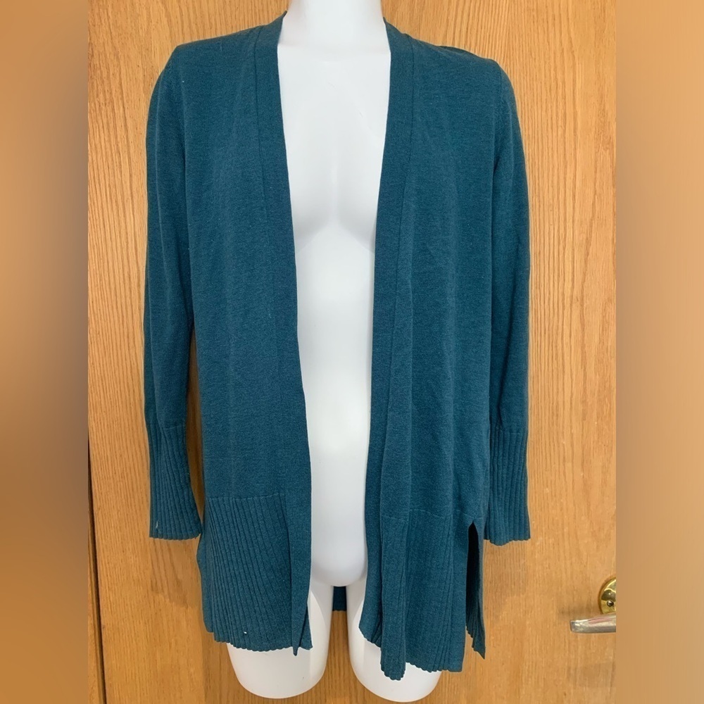 Reitman's teal cardigan small